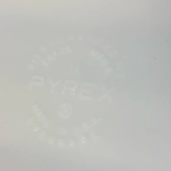 Vintage Pyrex Bread Loaf Pan #913 USA - Picture 4 of 7